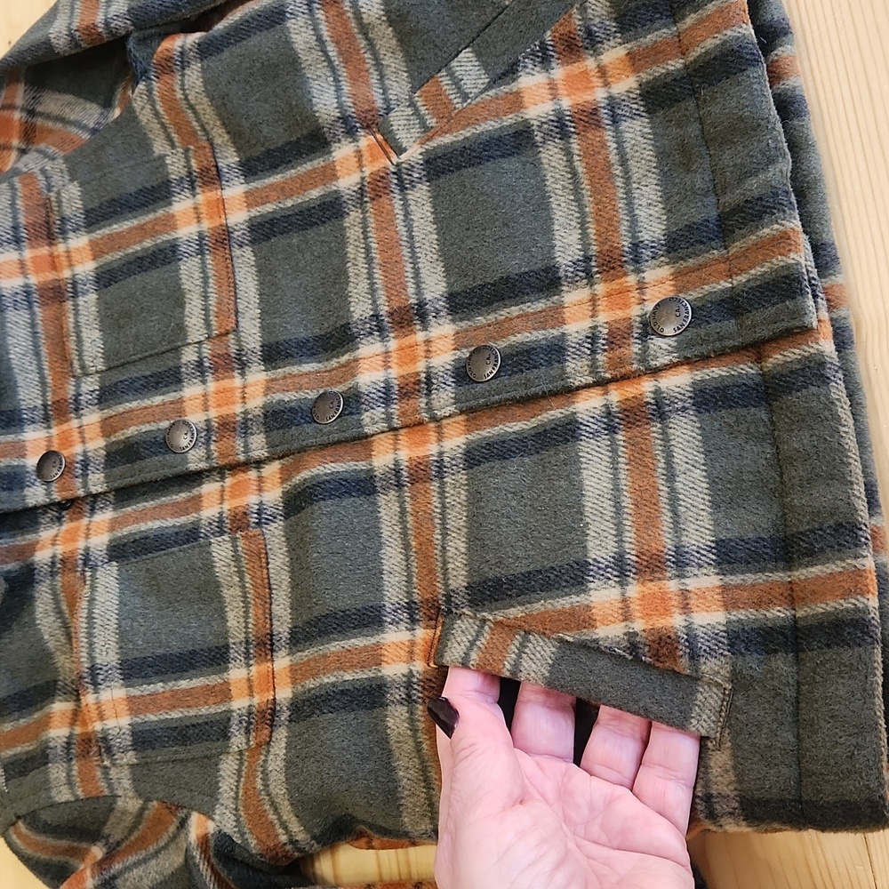 Old Navy Toddler Sherpa Lined Plaid Jacket Shirt Snap Buttons Pockets 4T - Picture 4 of 14